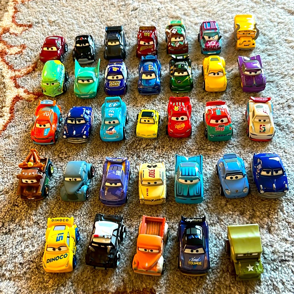 Disney Cars Mini Diecast Metal, lot of 33